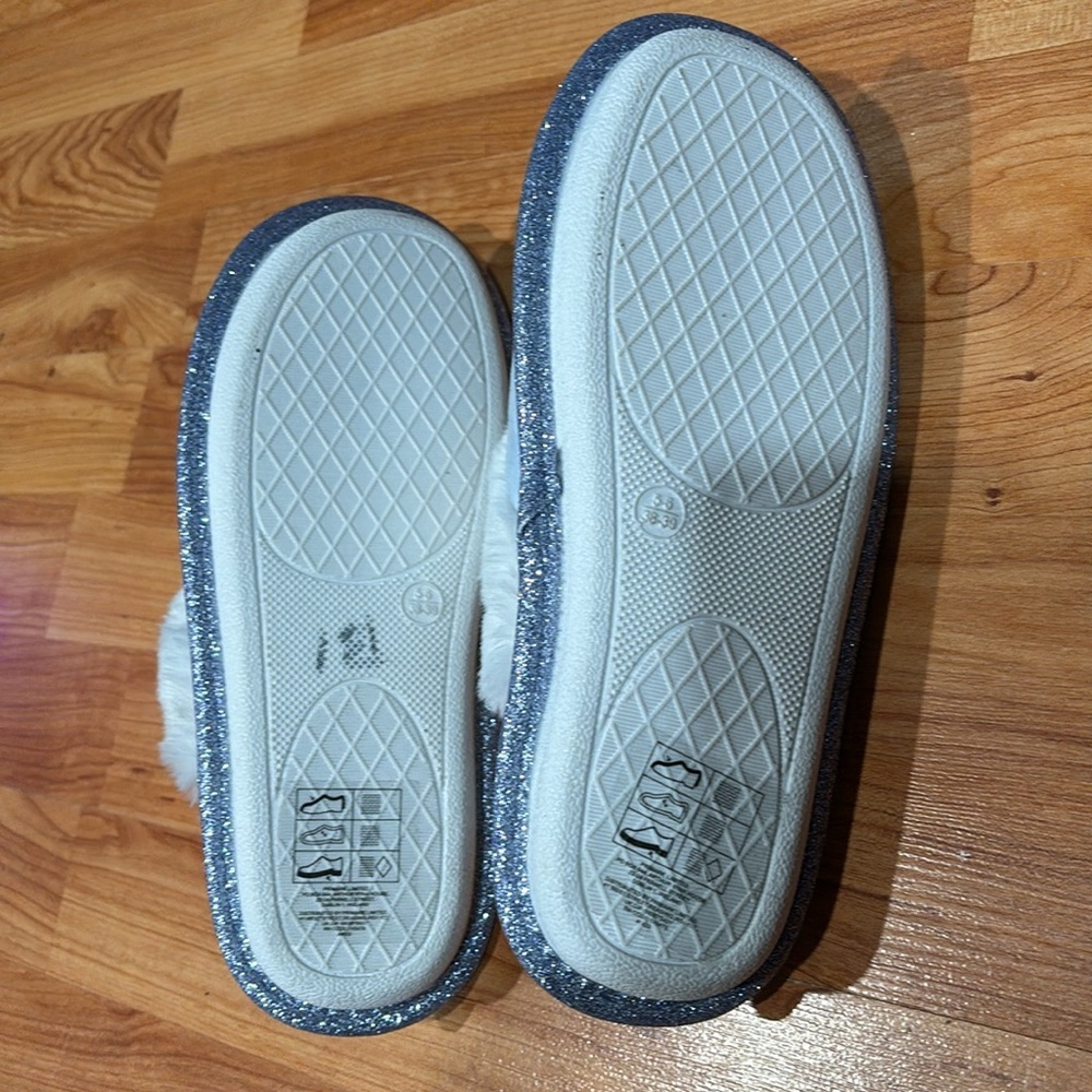 Disney Stitch Slippers - Picture 3 of 4